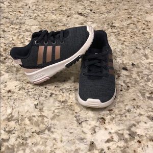 Adidas shoes toddler size 6